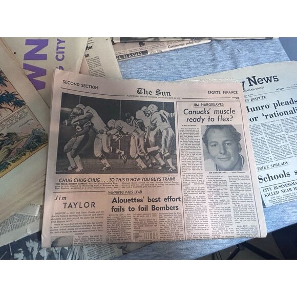 Newspaper Lot Of Express News 5th Victims Shot Down In City Narcotic War 154 - Picture 9 of 9